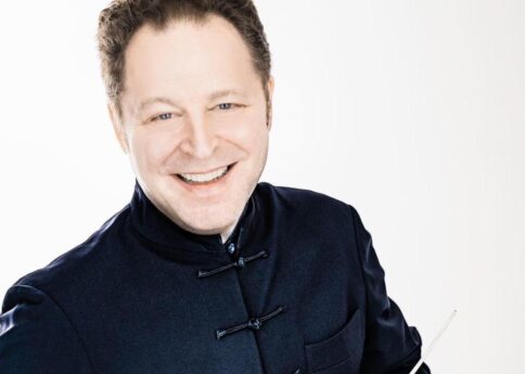 Axelrod John Istvan Kohan